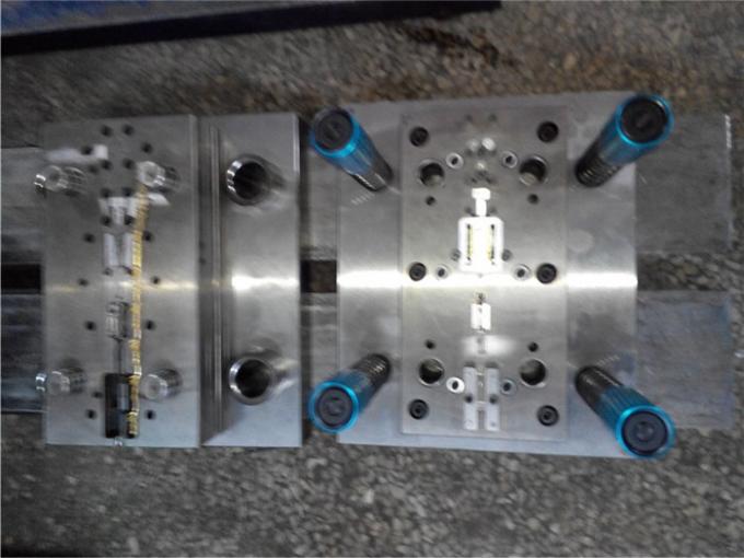 Προοδευτική αυτοκίνητη σφράγισης παραγωγή Leadframe ορείχαλκου χάλυβα YG15 βολφραμίου κύβων χαμηλή 0