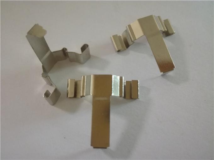 Αποτυπώστε τον ενιαίο δευτερεύοντα συνδετήρα ανοίξεων μερών σφράγισης μετάλλων κουμπιών για την άνοιξη πτερυγίων συμπλεκτών σε ανάγλυφο 0