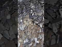 Μεταλλικό πιάτο